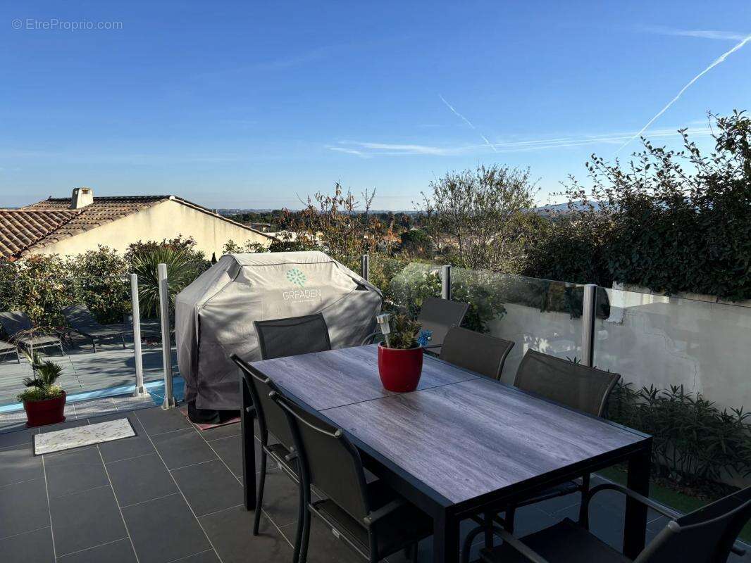 Maison à COURNONSEC