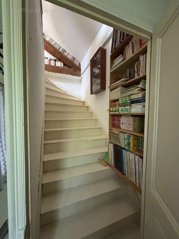 Belle demeure sur 2 248m² de jardin constructible - photo 10
