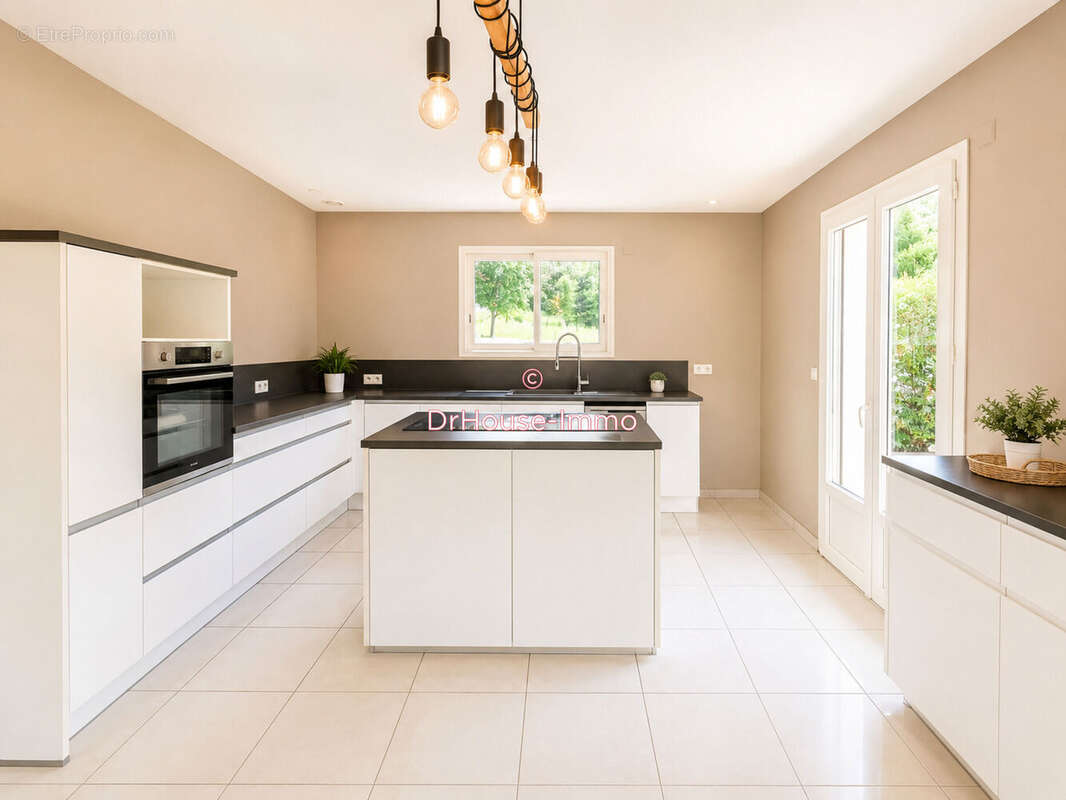 Maison 168 m² à Lanne-En-Baretous  - photo 18