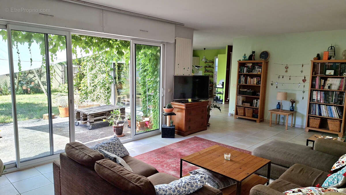 Maison 120 m² à Rochefort  - photo 5