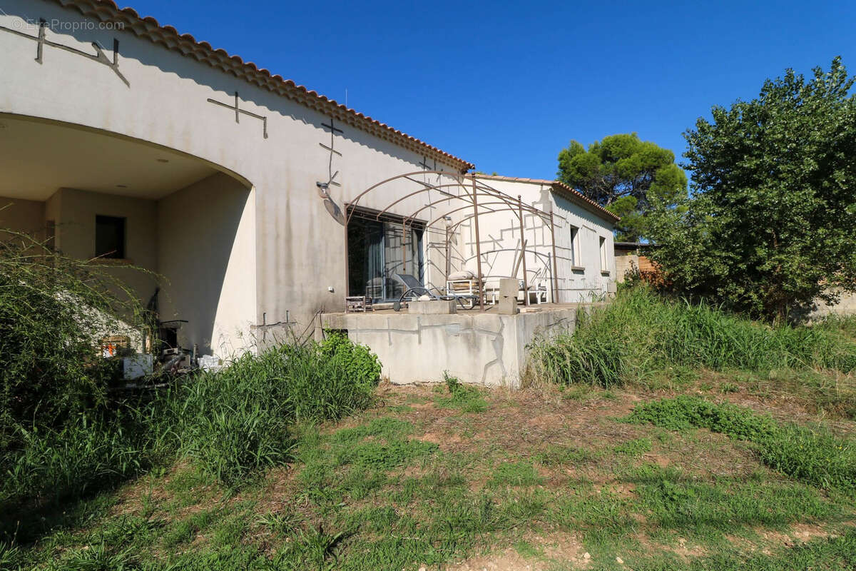 Maison à VERS-PONT-DU-GARD