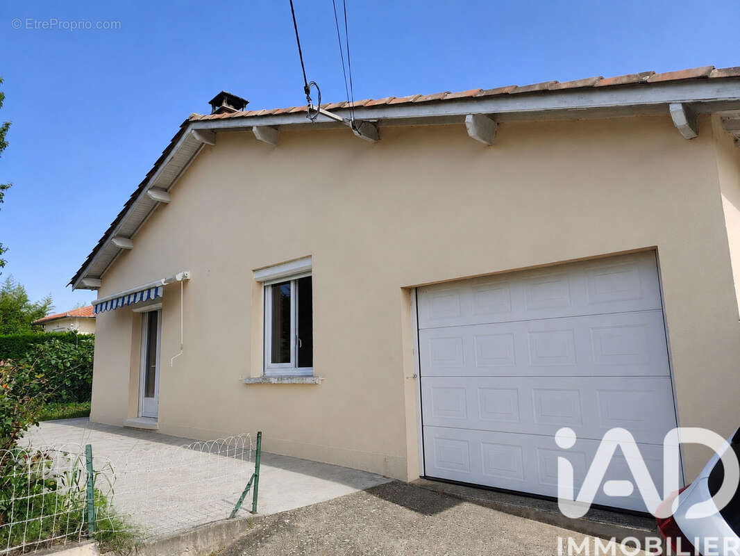 Photo 2 - Maison à AIGUILLON