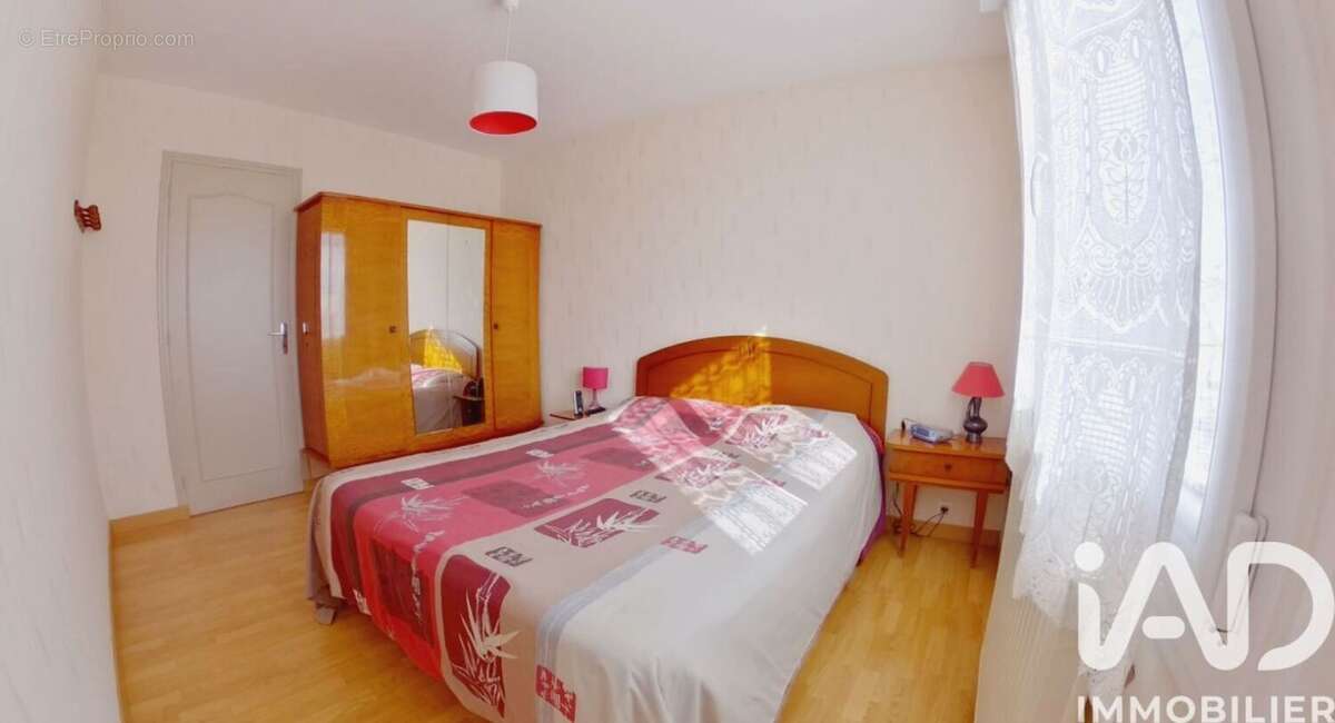 Photo 9 - Maison à LOUVERNE