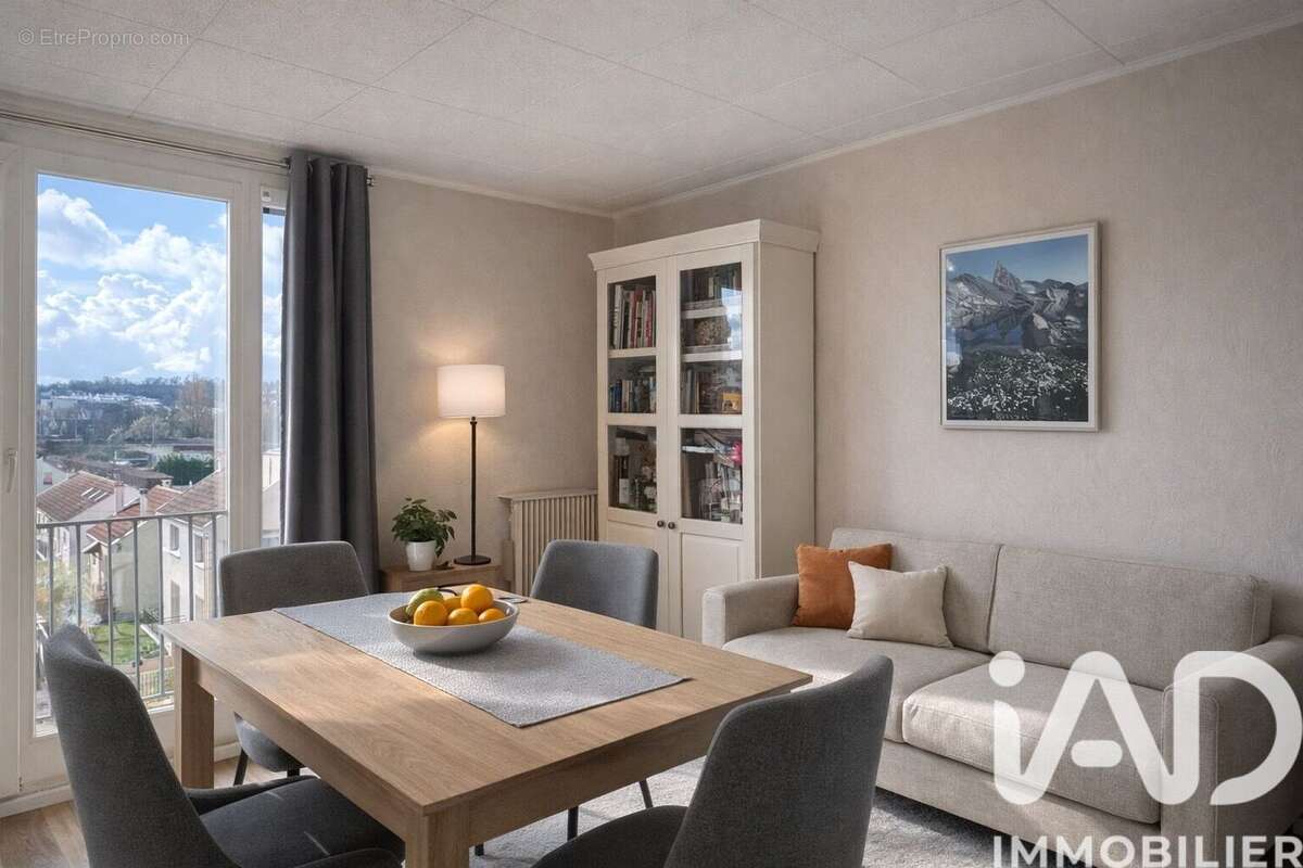 Photo 2 - Appartement à SAINT-GRATIEN
