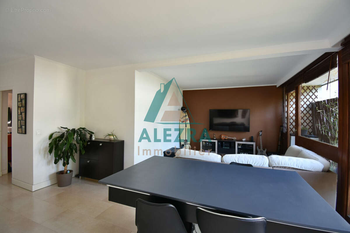 Appartement à LA CELLE-SAINT-CLOUD