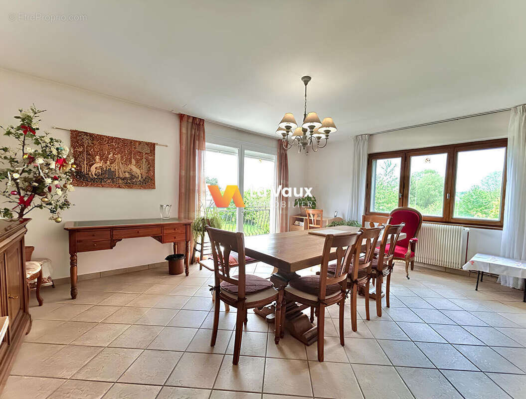 Maison à PULLIGNY