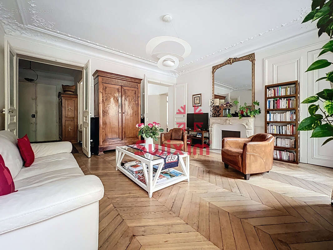 Appartement à PARIS-11E