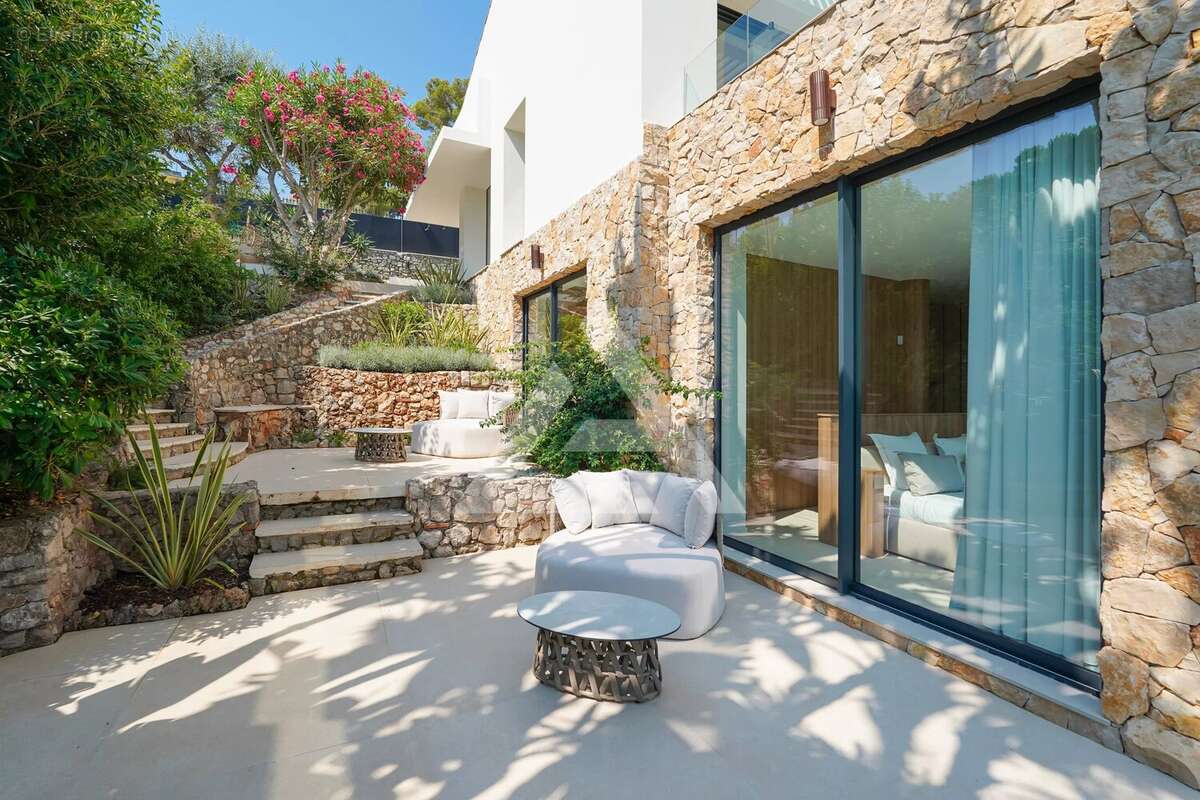 Cap martin - villa de prestige en deuxième ligne de mer, vue panoramique - 5 chambres - photo 19