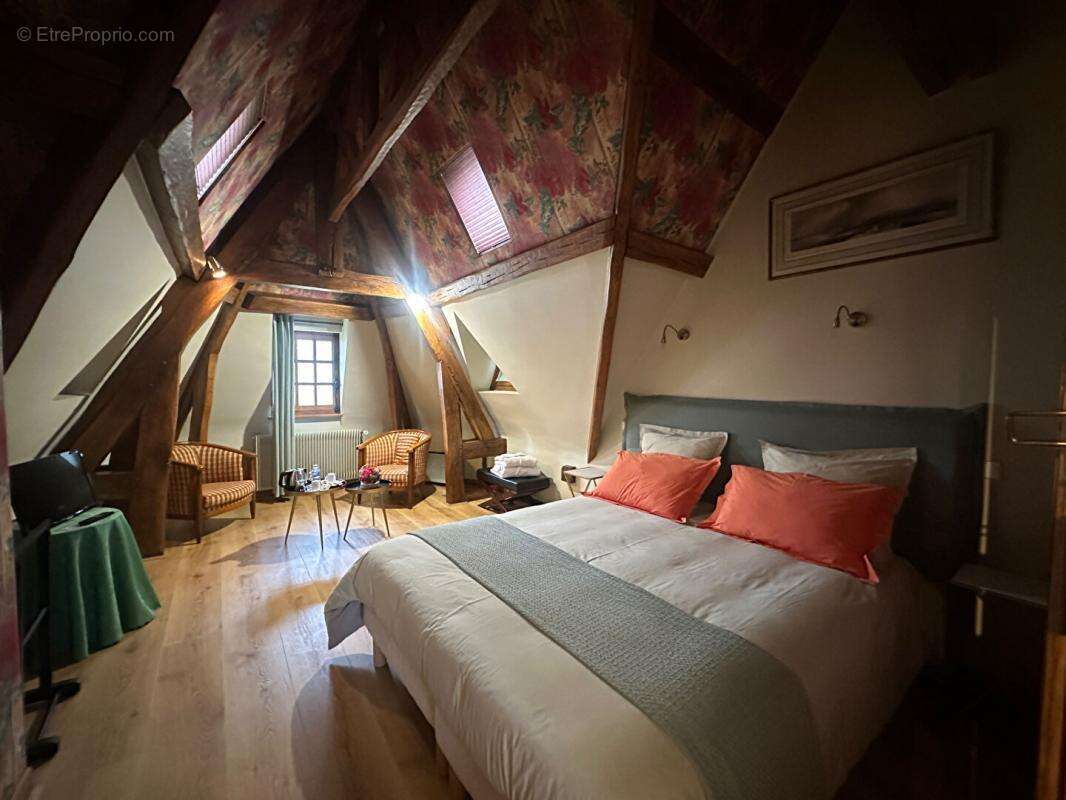 Maison à PONT-L'EVEQUE