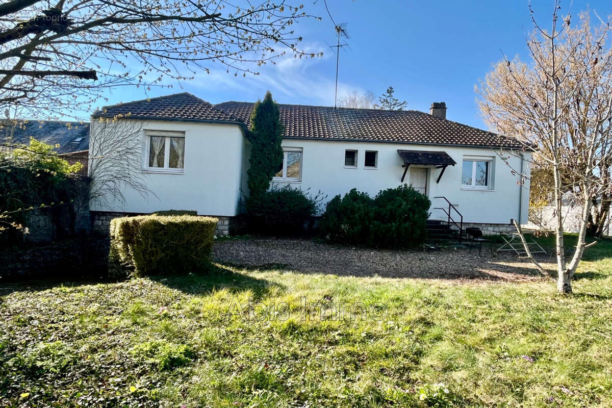 Maison à BEAUVILLIERS