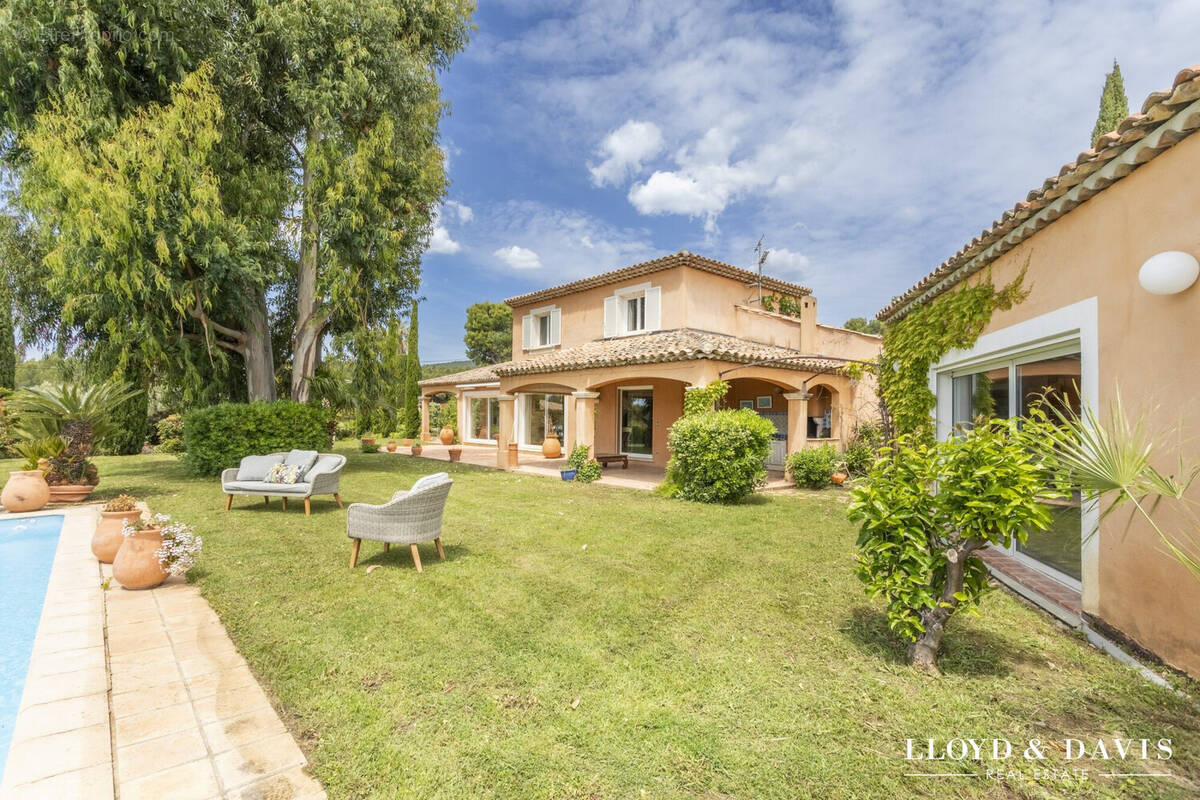 Maison à LA CADIERE-D'AZUR