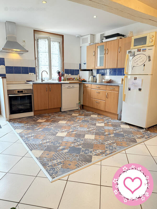 Maison 112 m² à Dampierre-En-Burly  - photo 3