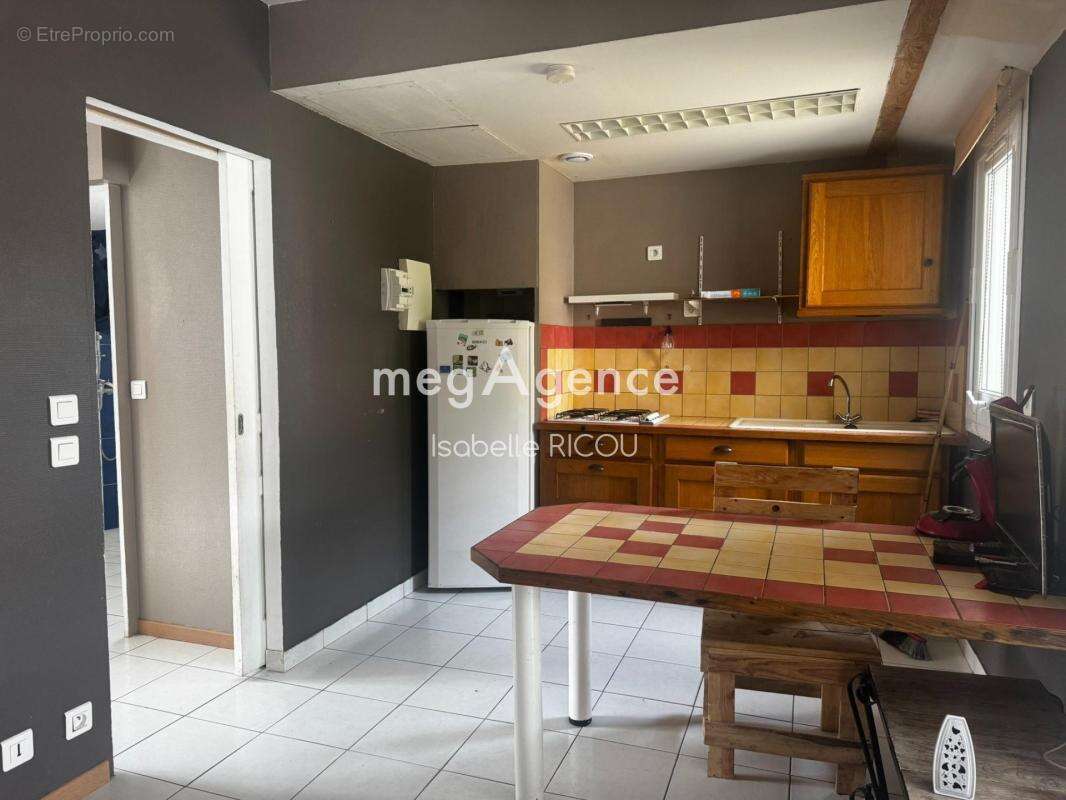 Maison à BOURCEFRANC-LE-CHAPUS