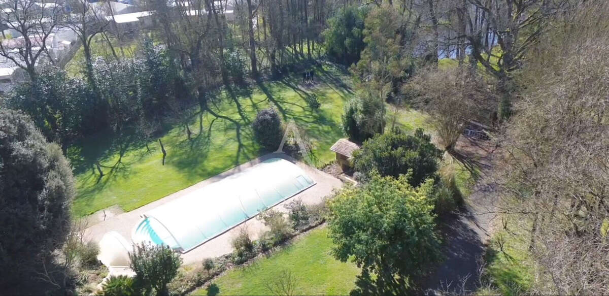 Maison à SAINT-REVEREND