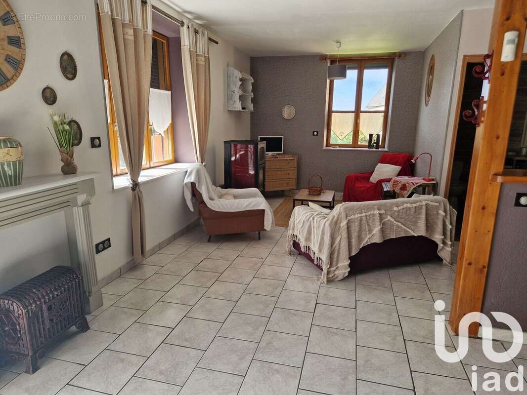 Maison 155 m² à Saint-Maurice-Pres-Pionsat  - photo 6