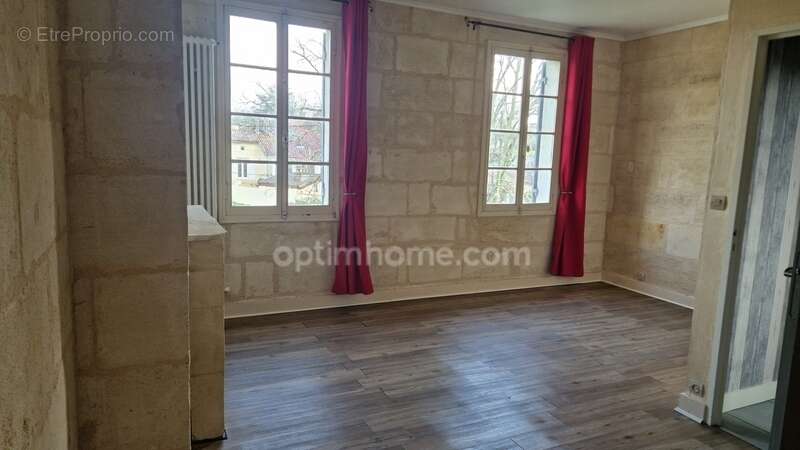 Maison 7 pièces 167m2 sur terrain de 1500 m2 en partie constructible - photo 11