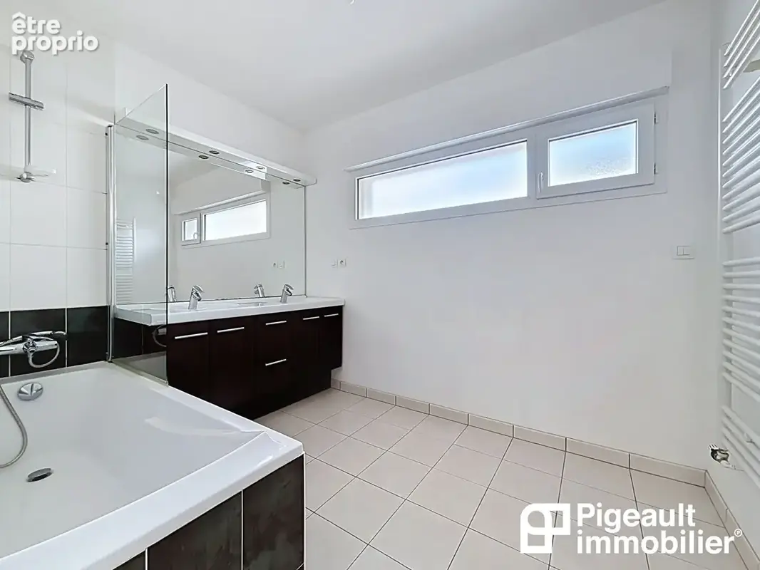 Maison - Appartement T4 en copropriété à vendre - Rennes - Quartier Lorient Saint-Brieuc - Double garage - Terrasse - photo 7