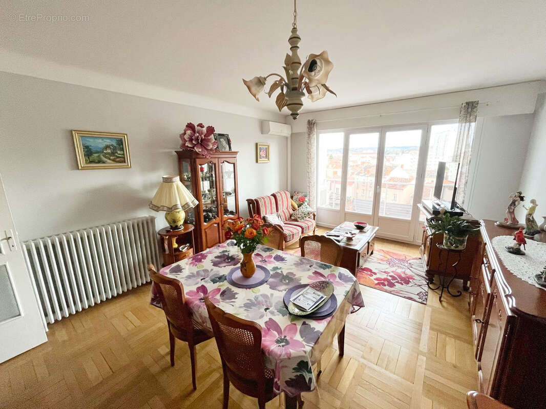 Appartement à VICHY