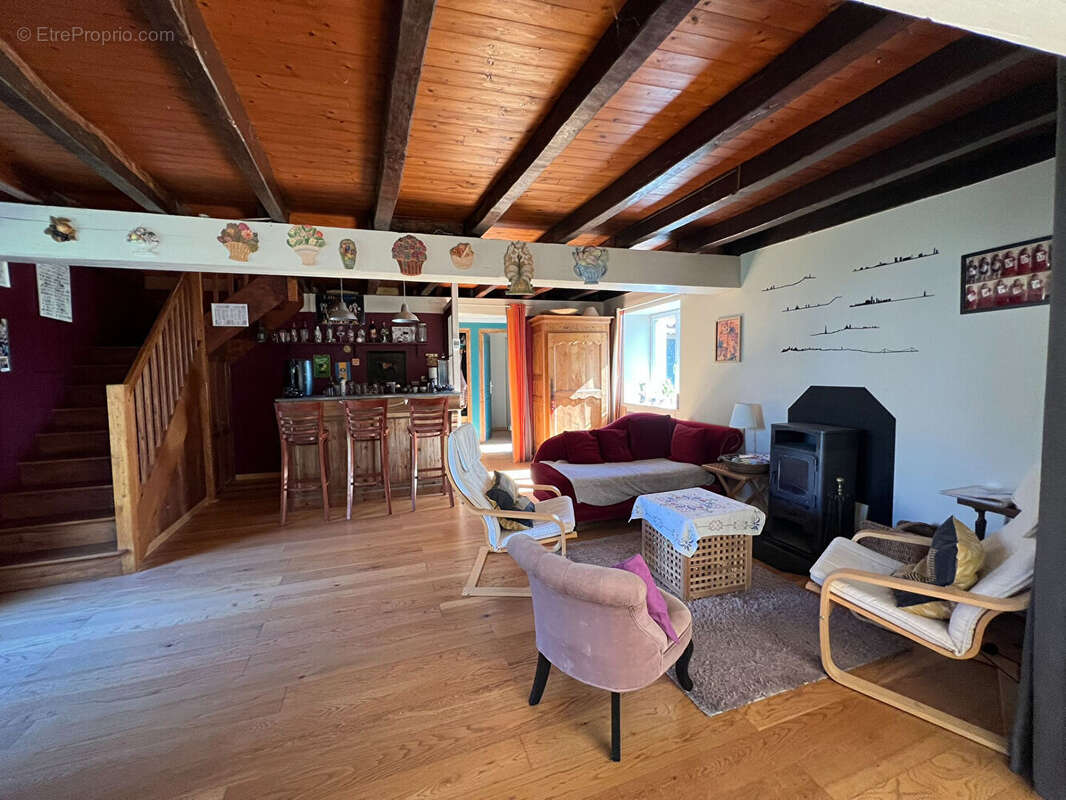 Maison à SAINT-MAURICE-LA-CLOUERE