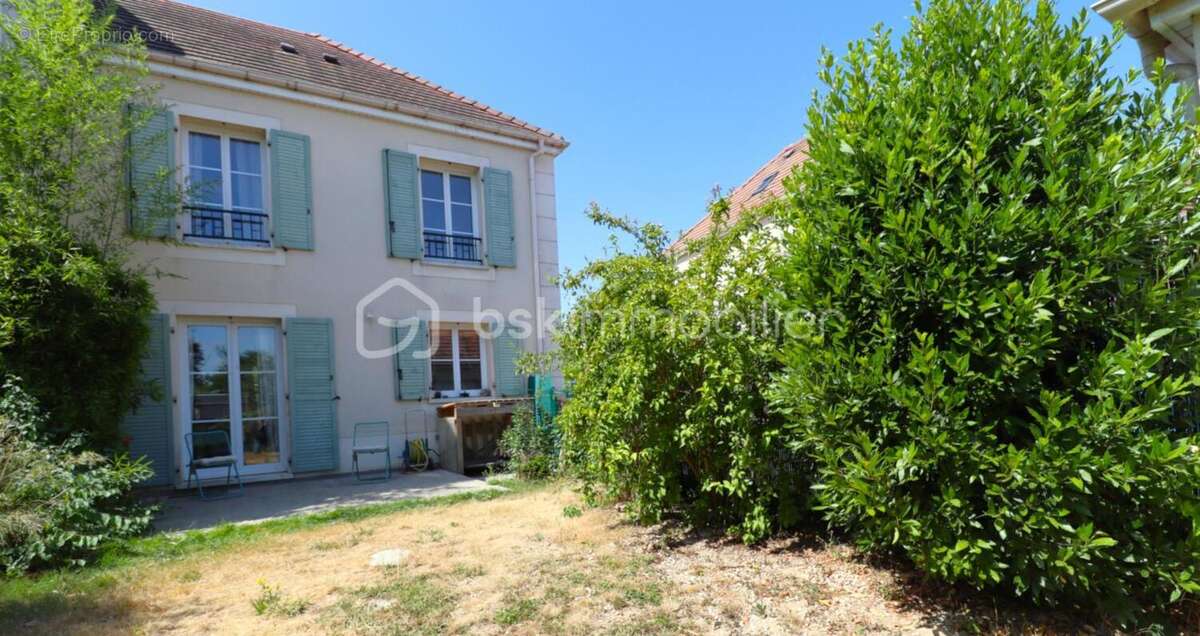 Agréable maison lumineuse (4 pièces avec 3 chambres ) garage et 2 places de stationnement - photo 2