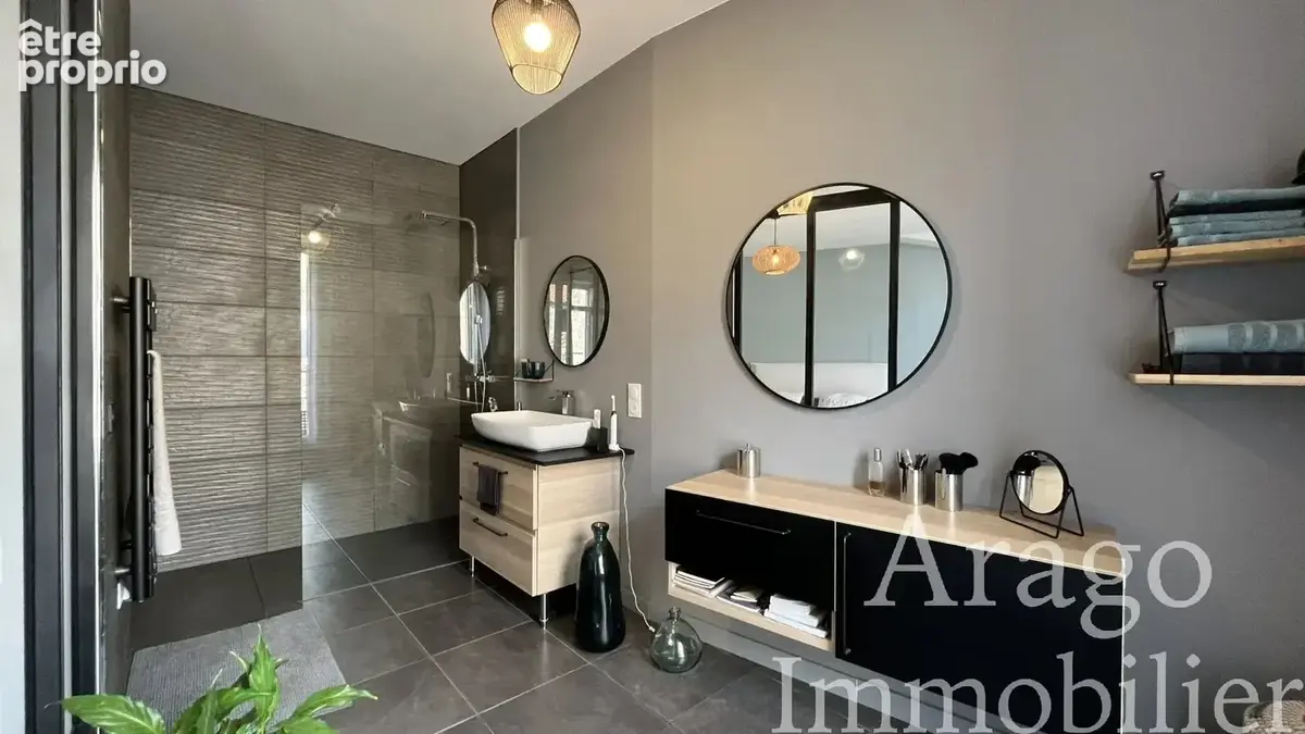Maison de charme à vendre à Claira - photo 10