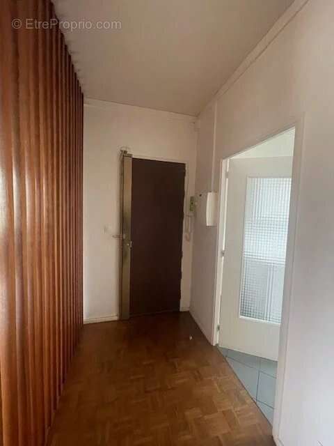 Appartement à LYON-8E