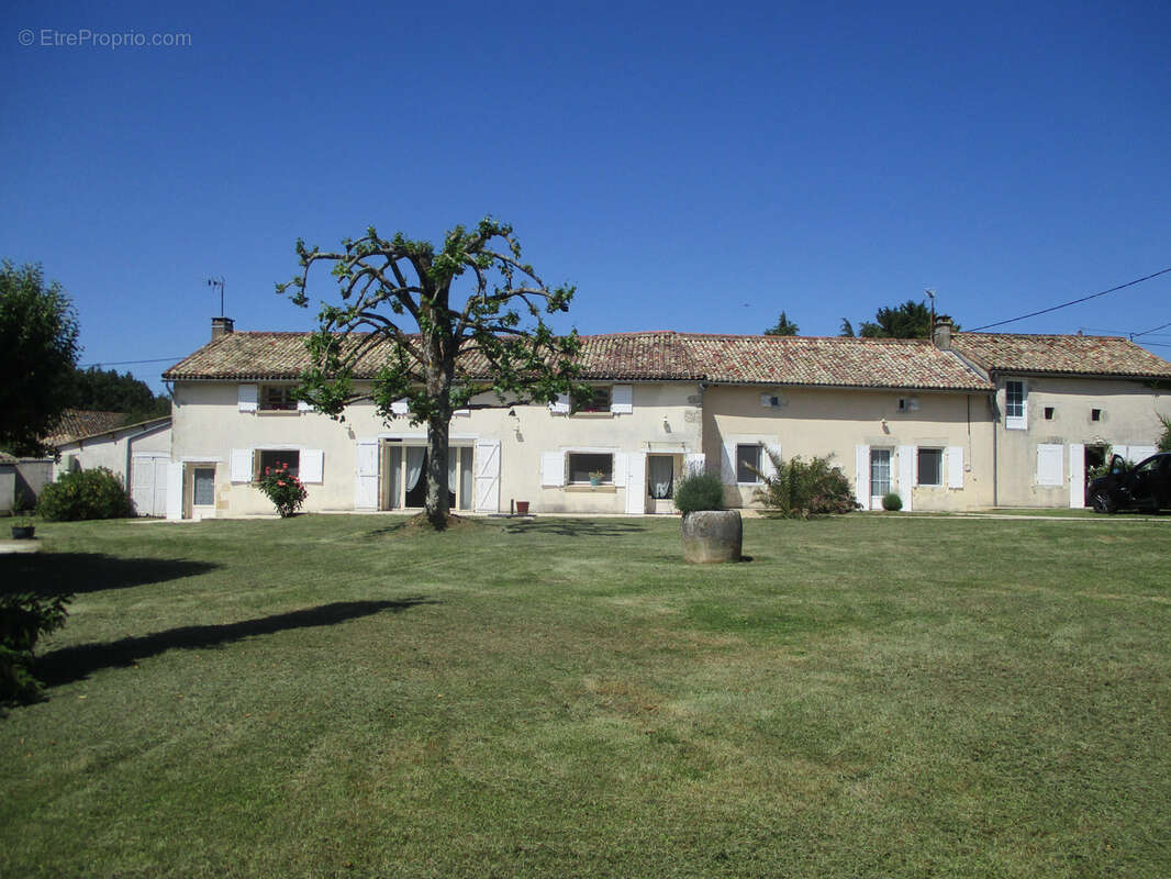 Maison à CEAUX-EN-COUHE
