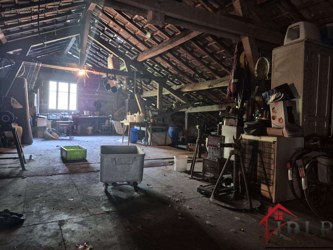 Maison à fort potentiel sur beau terrain - photo 23