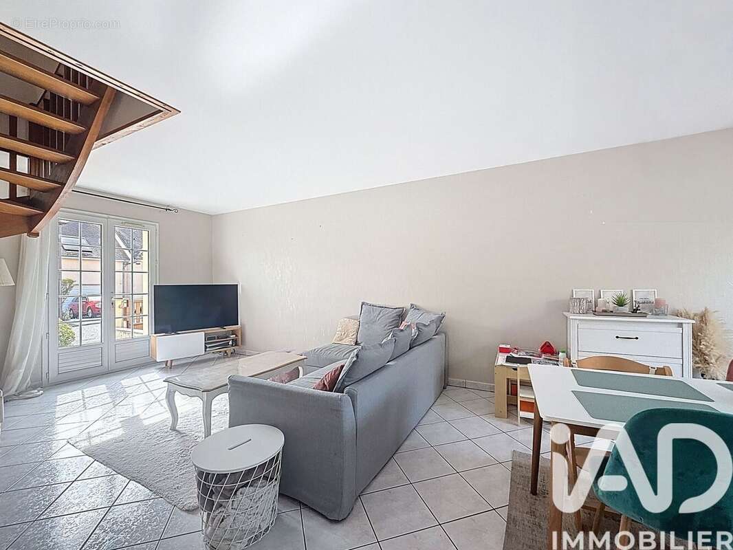 Maison 135 m² à Le Mans  - photo 2