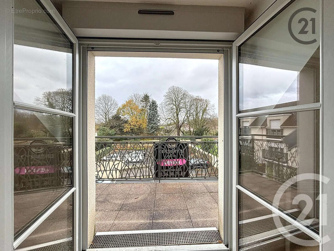 Appartement à MOISSY-CRAMAYEL