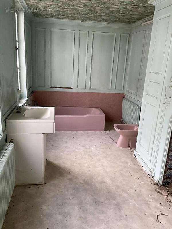 Immeuble avec local commercial - photo 6