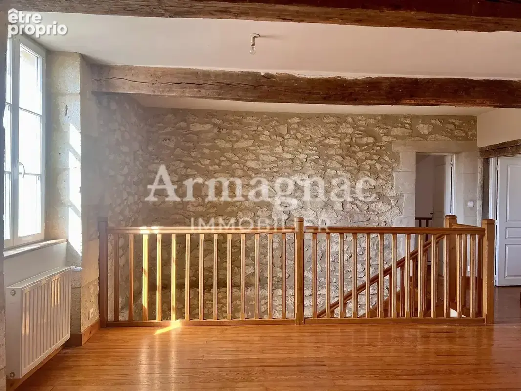 Propriété en pierre, dépendances et garage - photo 10