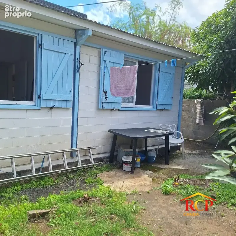 Maison 4 pièces 60 m² à vendre à Saint-Pierre (97410) - photo 3