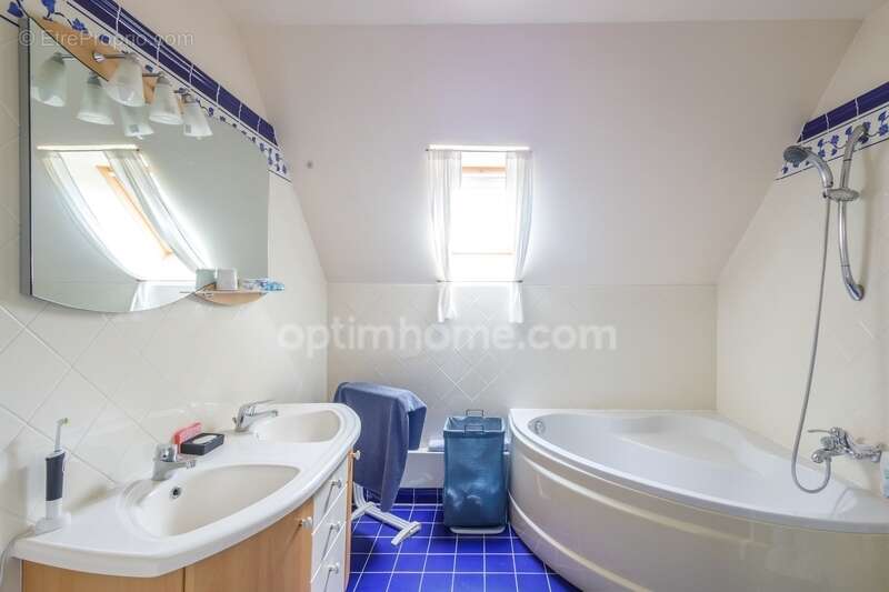 Maison à vendre proche Honfleur – 115 m² – 3 chambres – Terrain 757 m² – Vue Pont de Normandie - Terrasses - Garage - Carport -  - photo 7
