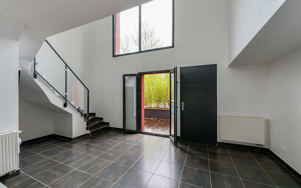 Maison à CHARBONNIERES-LES-BAINS