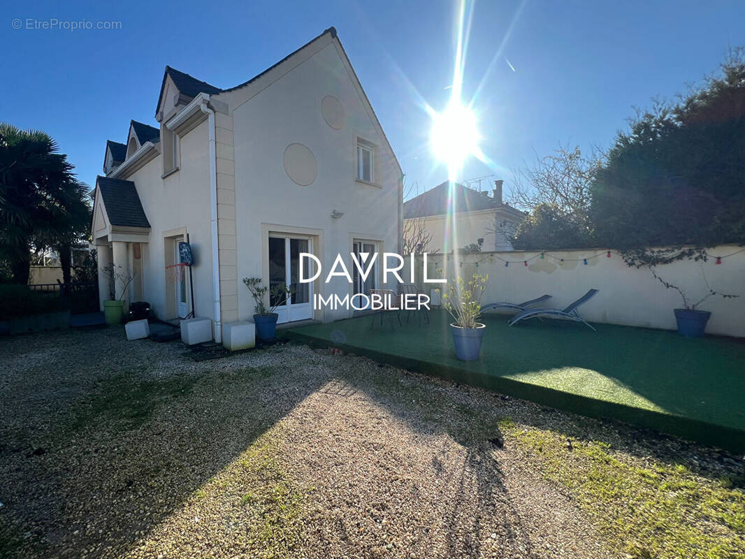 Maison à CONFLANS-SAINTE-HONORINE