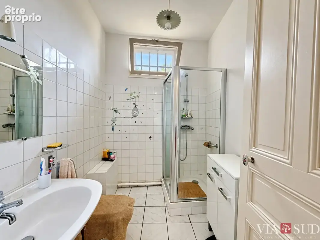 Appartement 5 pièces de 107,97 m² en plein cur de Béziers, rue piétonne commerçante - photo 9
