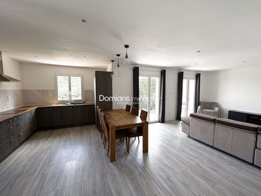 Maison 144 m² à Corbere  - photo 3