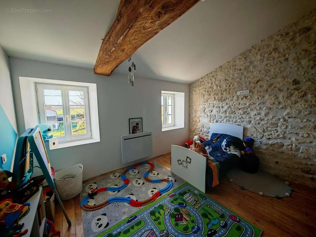 Photo 6 - Maison à SAINT-SAVINIEN
