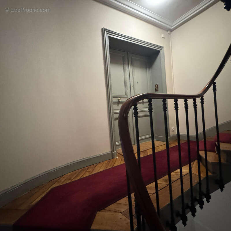 Appartement à PARIS-9E