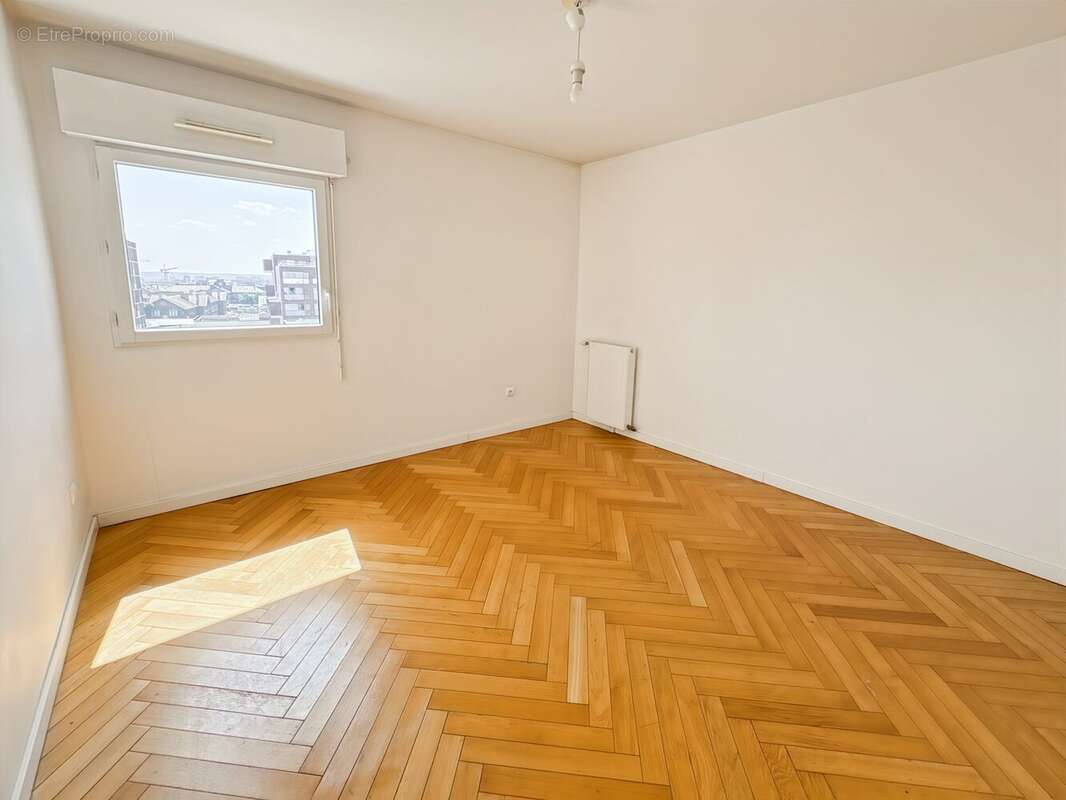 Appartement à COLOMBES