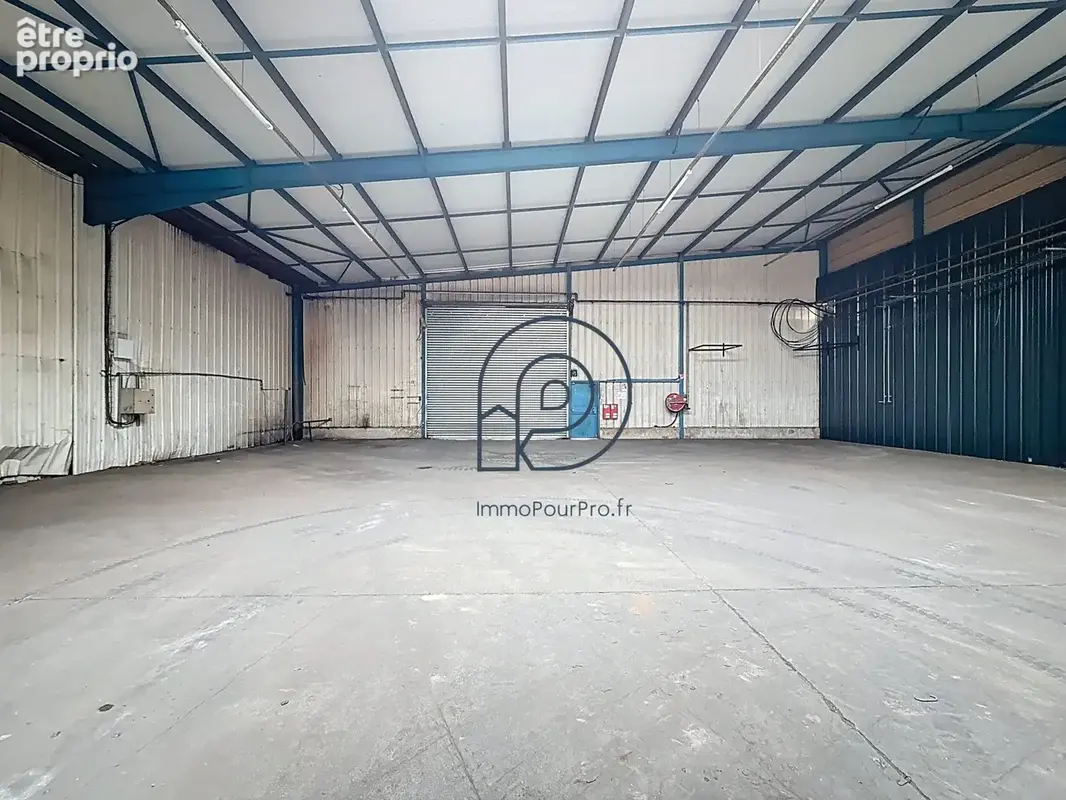 Commerce 3 870 m² à vendre à Saint-Amand-Les-Eaux (59230) - photo 9