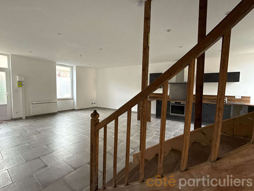 Maison à SAINT-AMAND-MONTROND