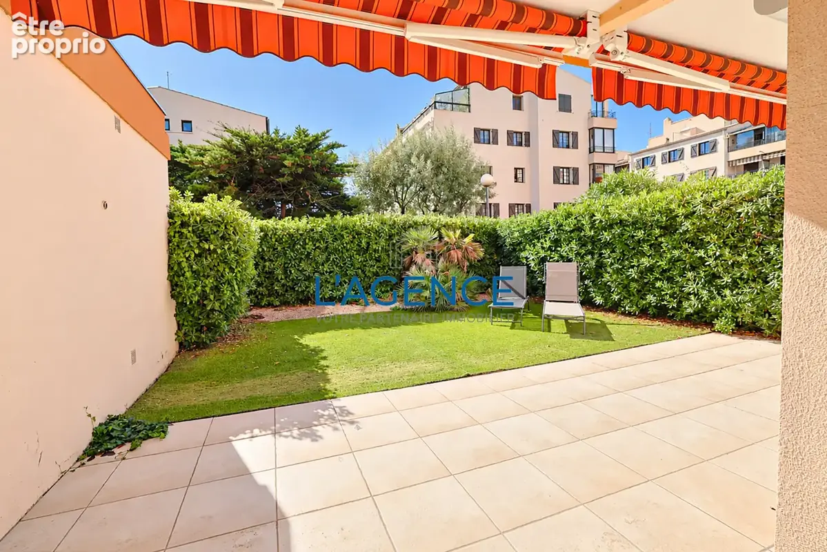 Hyères   appartement t3 de 68 m2 avec jardin privatif de 80 m2 et parkin - photo 3