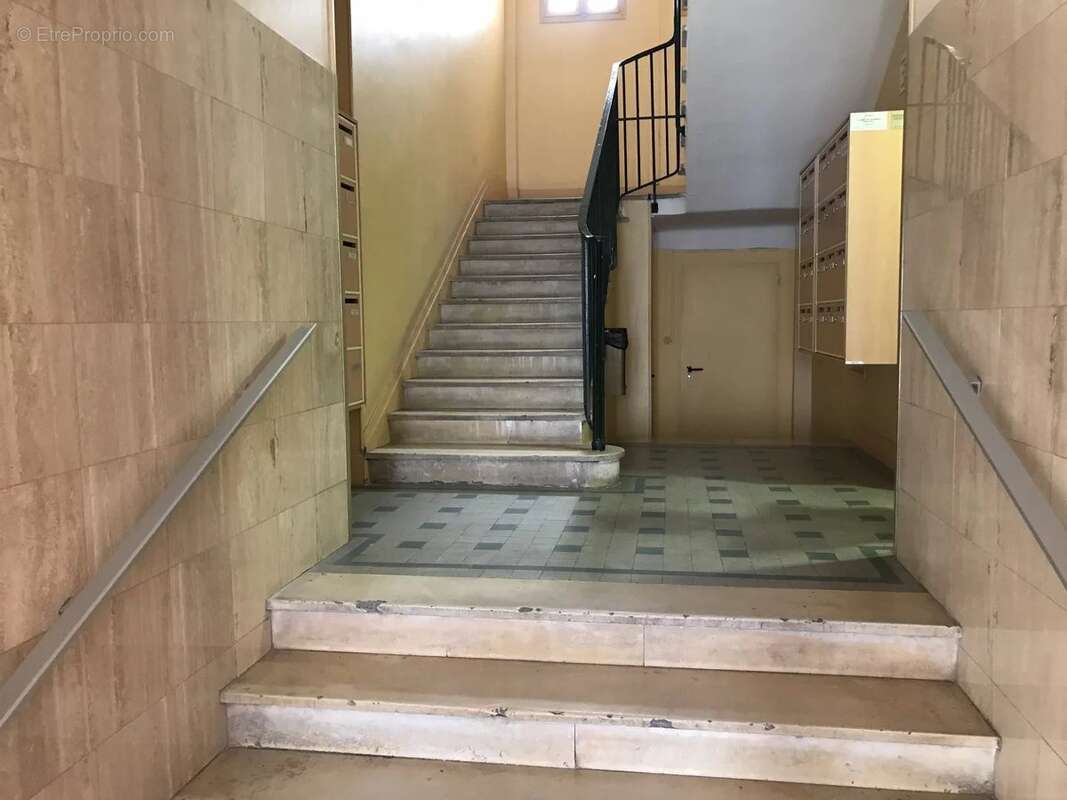 Appartement à MARSEILLE-7E
