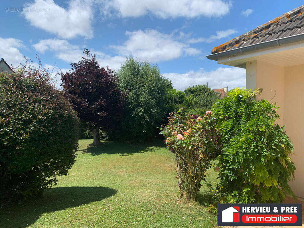 Maison à LUC-SUR-MER