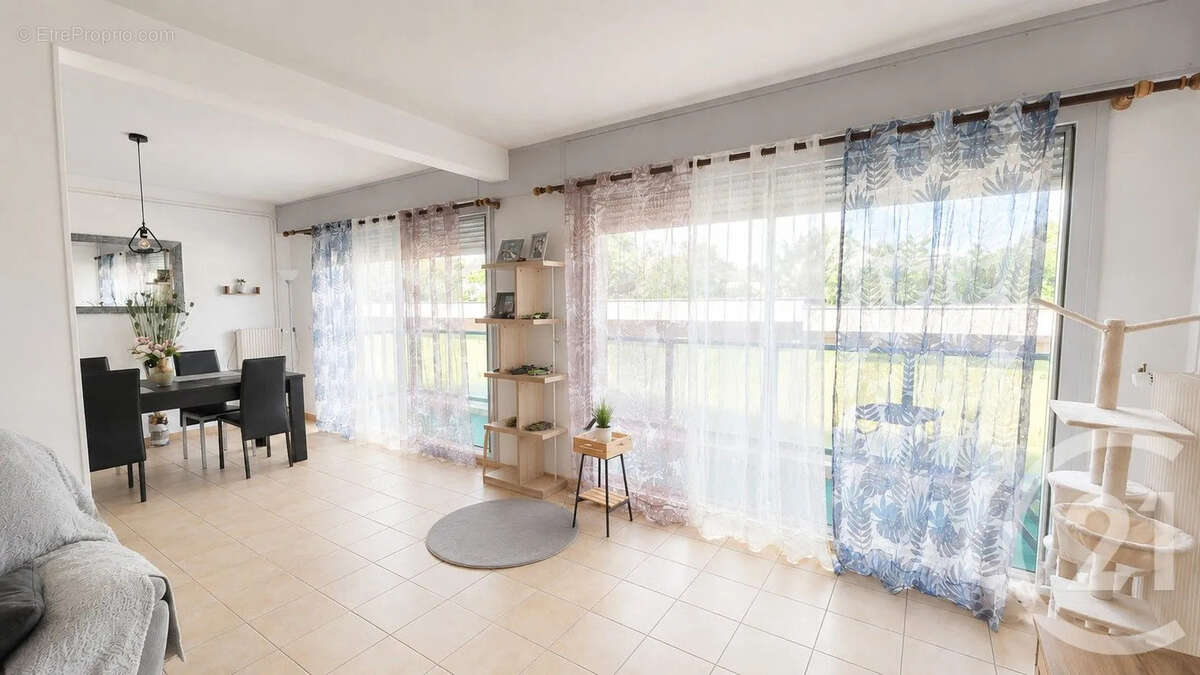 Appartement à MOULINS