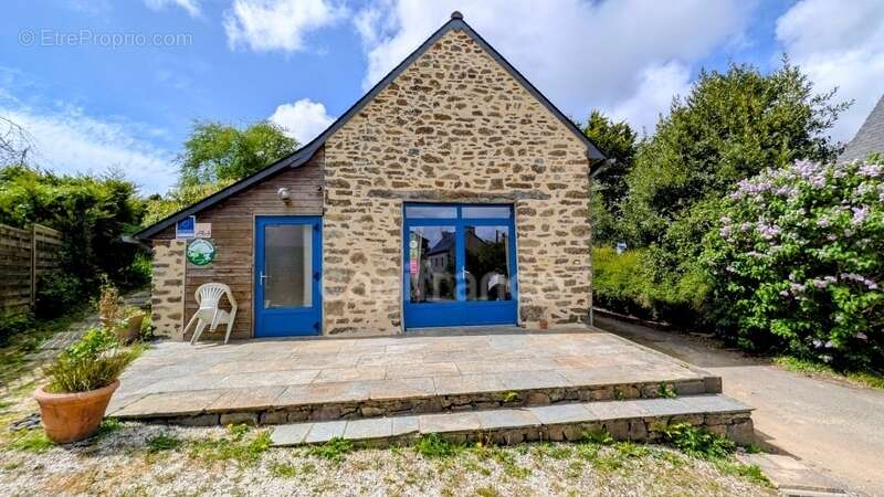 Grands Gîtes avec Maison d'Habitation  - ROSNOEN (29) - photo 4