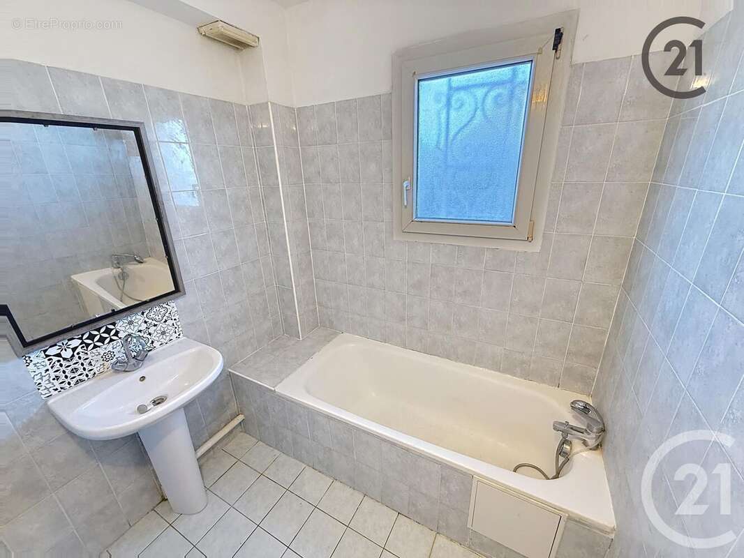 Maison à CHEMILLY-SUR-YONNE