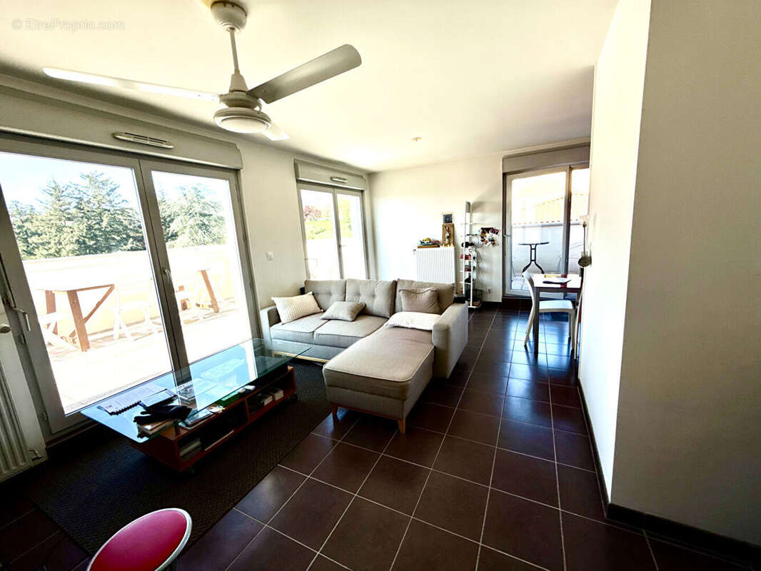 Appartement à SAINTE-CONSORCE
